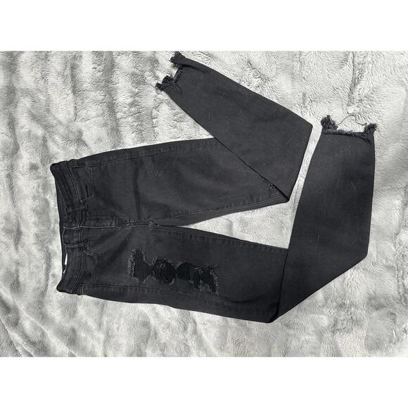 Rock the Night Away with Stylish Black Jeans from American Eagle - Picture 1 of 5